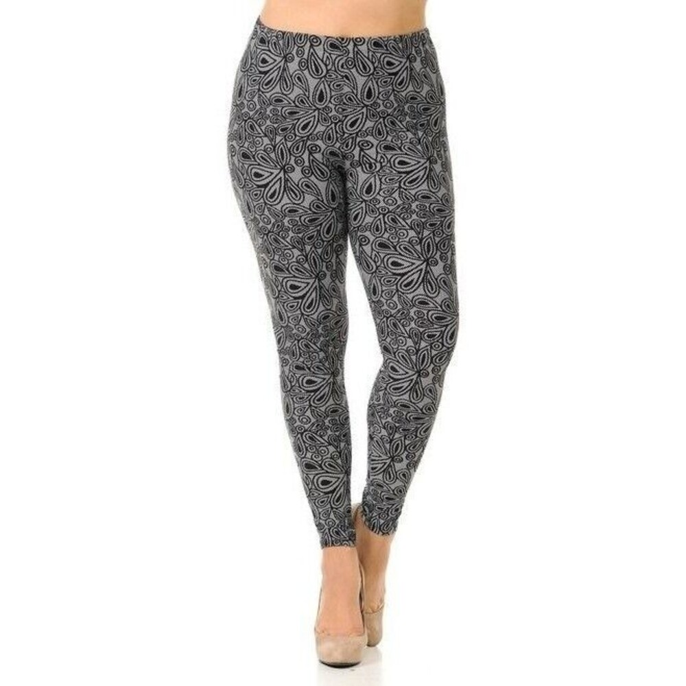 X-Plus Size Soft‎ Netted Petal Black and White Womens Leggings
